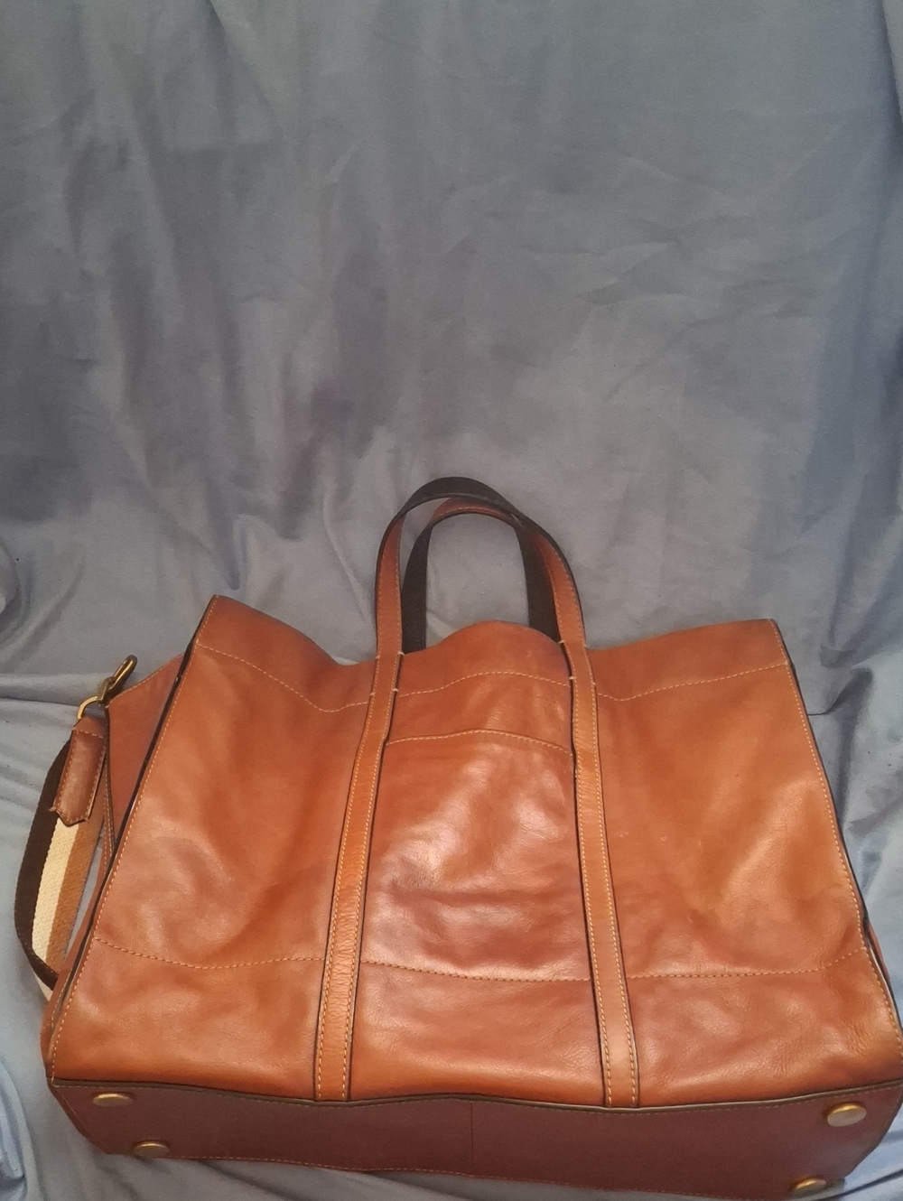 Fossil Chestnut Brown Leather Messenger Tote with Striped Strap - Picture 3 of 6